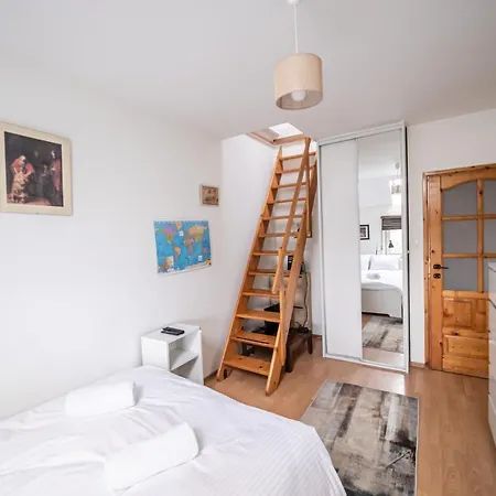 Kuznicy Standard Apartment *